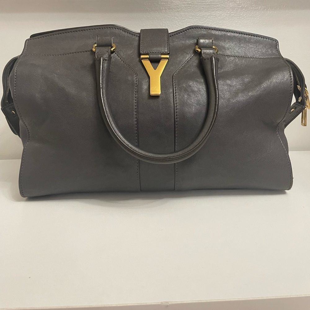 Medium YSL Cabas chYc in Grey